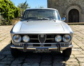Afbeelding 6/43 van Alfa Romeo 1750 GT Veloce (1970)