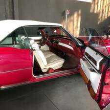 Afbeelding 4/6 van Cadillac Fleetwood Eldorado Convertible (1976)