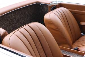 Imagen 30/50 de Mercedes-Benz 230 SL (1965)
