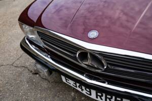 Immagine 17/21 di Mercedes-Benz 560 SL (1988)