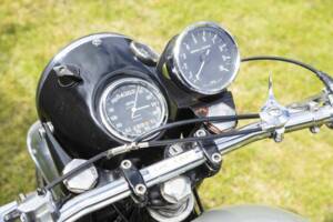 Immagine 21/39 di Norton 650 SS (1964)