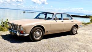 Bild 1/17 von Jaguar XJ 6 2.8 (1971)