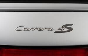 Image 14/32 de Porsche 911 Carrera 4S (1998)