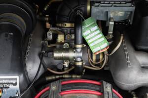 Image 57/108 de Porsche 911 Carrera 3.2 (1989)