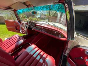Image 18/77 of Mercedes-Benz 250 SE (1966)