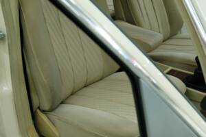 Bild 31/50 von Mercedes-Benz 280 S (1982)