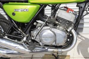 Image 6/37 of Kawasaki KH 250 (1977)