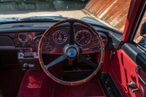 Image 28/39 de Aston Martin DB 4 (1962)