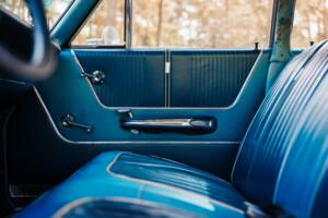 Image 15/20 of Ford Country Squire Station Wagon (1964)