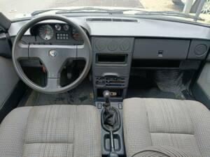Immagine 9/50 di Alfa Romeo 33 - 1.3 S (1989)