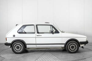 Image 9/50 of Volkswagen Golf Mk I GTI 1.8 (1983)