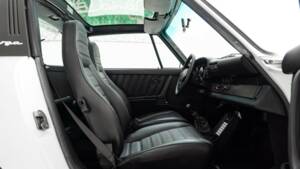 Bild 22/30 von Porsche 911 Carrera 3.2 (1987)