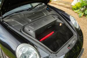 Immagine 14/37 di Porsche 911 Carrera S (2006)