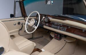 Bild 25/34 von Mercedes-Benz 250 SE (1966)