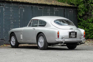 Image 3/50 of Aston Martin DB 2&#x2F;4 Mk III (1958)