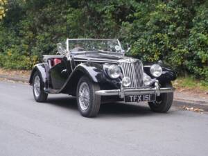 Image 1/17 of MG TF 1500 (1955)
