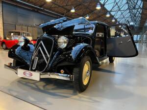Image 23/30 de Citroën Traction Avant 11 B (1949)