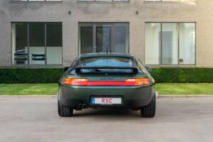 Afbeelding 25/46 van Porsche 928 GTS (1993)
