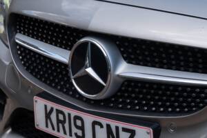 Bild 13/50 von Mercedes-Benz C 300 d (2019)