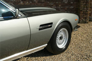 Image 25/50 of Aston Martin V8 (1980)