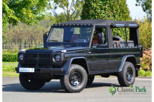 Image 1/49 of Mercedes-Benz 230 GE (LWB) (1991)