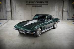 Image 11/78 of Chevrolet Corvette Stingray 427 (1967)