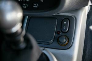 Image 33/40 of Renault Clio II V6 (2002)