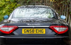 Bild 14/50 von Maserati GranTurismo 4.2 (2008)