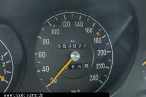 Imagen 15/15 de Mercedes-Benz 380 SLC (1981)