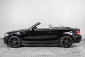 Image 9/50 of BMW 125i (2008)