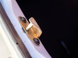 Bild 42/50 von Ford Escort 1.3 (1986)