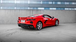 Image 2/45 of Chevrolet Corvette Stingray (2022)