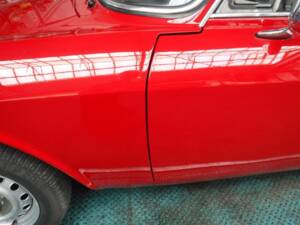 Image 19/50 of Alfa Romeo Giulia GT 1300 Junior (1972)