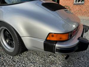 Image 9/18 de Porsche 911 Carrera 2.7 (1975)