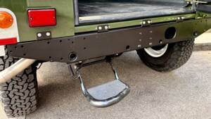 Bild 18/19 von Land Rover 90 (1987)