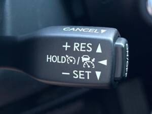 Image 21/27 de Lexus RX 450h (2011)