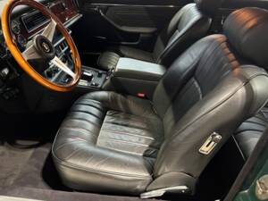 Image 23/47 of Jaguar XJ 6 C 4.2 (1976)