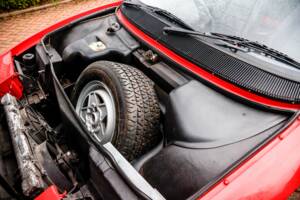 Image 40/42 of Ferrari Mondial T (1990)