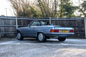 Image 9/19 of Mercedes-Benz 300 SL (1987)