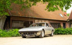 Bild 2/81 von Ferrari 365 GT4 2+2 (1973)