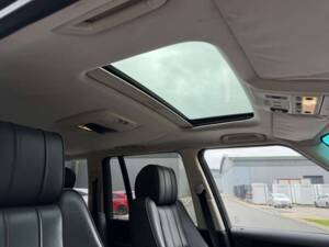 Bild 44/50 von Land Rover Range Rover Vogue TDV8 (2008)