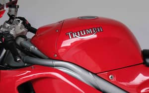 Image 32/66 of Triumph Daytona T595 (1998)