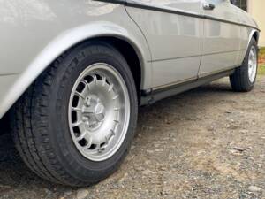Bild 14/24 von Mercedes-Benz 280 TE (1984)