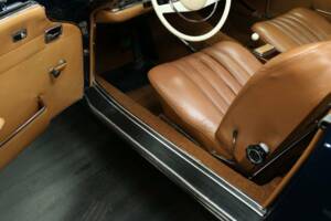 Image 11/30 of Mercedes-Benz 280 SL (1968)