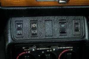 Bild 21/50 von Mercedes-Benz 230 TE (1984)