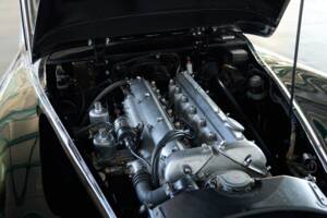 Image 43/48 of Jaguar XK 120 FHC (1954)