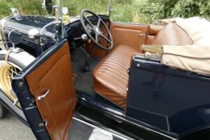 Image 16/19 of Ford Model A De Luxe (1930)
