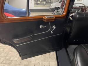 Image 8/24 of Mercedes-Benz 220 S (1958)