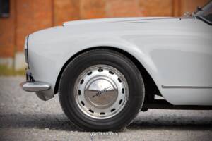 Image 22/70 of Lancia Aurelia B24 Convertible (1957)