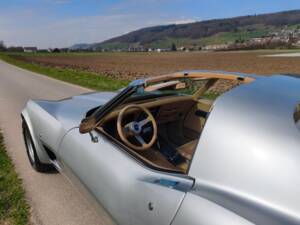 Image 17/23 of Chevrolet Corvette Stingray (1977)